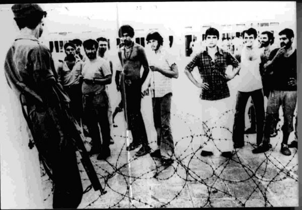 a-leymosunlu-kibrisli-turk-esirler-1974.jpg