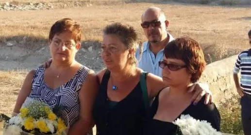 hristina-pavlu-solomi-patca-ve-leyla-kiralpla-kayiplar-icin-ortak-anit-mezarin-acilisinda.jpg